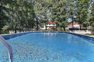 1031 Red Maple Ln, Stroudsburg, PA 18360 - photo 7