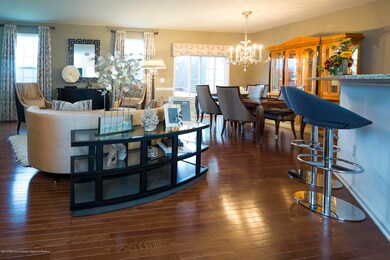 02_Living Room