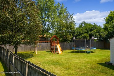 6205 Timmy Ct, Louisville, KY 40219 - photo 5