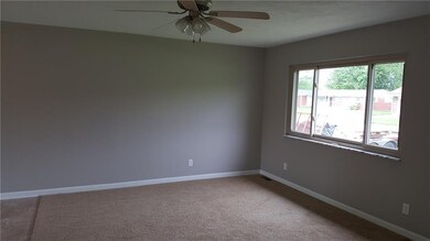 105 E Maple St, Roachdale, IN 46172 - photo 7