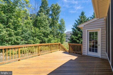 25255 Justice Dr, Chantilly, VA 20152 - photo 2