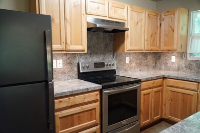 709 N Pendell Ave, Cleburne, TX 76033 - photo 7