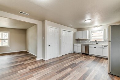 509 Crandle Dr, Fort Worth, TX 76108 - photo 4