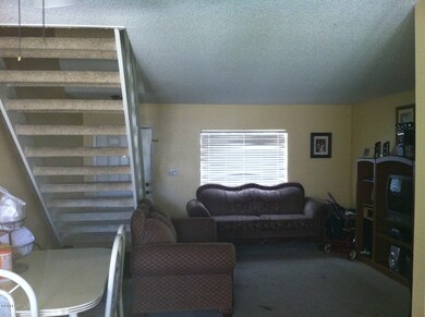 FAMILY ROOM/DINING AREA