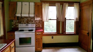 66 Barnes Ave, White River Junction, VT 05001 - photo 3