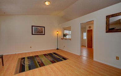 Living Room (3)