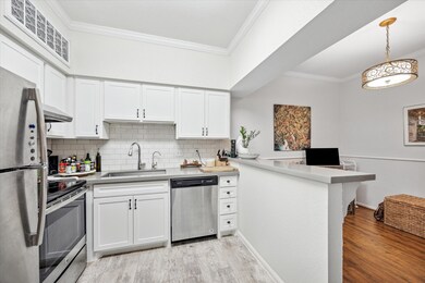 2100 Tanglewilde St unit 297, Houston, TX 77063 - photo 5