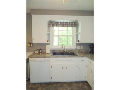 Kitchen New Counters and Kitchen Sink, and More!