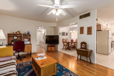 17433 N Boswell Blvd, Sun City, AZ 85373 - photo 7