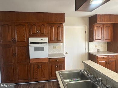 303 A St SW, Glen Burnie, MD 21061 - photo 7