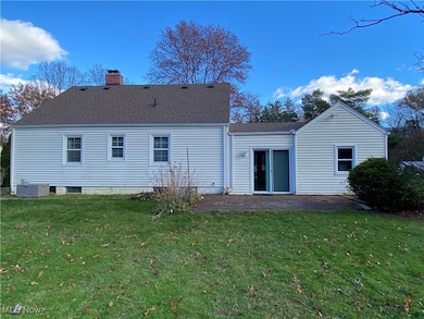 9482 Highland Dr, Brecksville, OH 44141 - photo 3