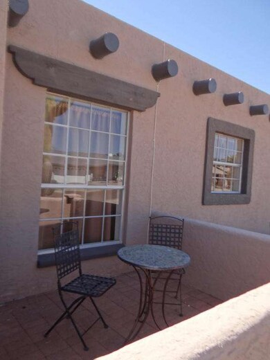 10511 W Golden Ln, Peoria, AZ 85345 - photo 3