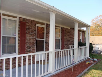 3483 Fannin Dr, Lithonia, GA 30038 - photo 5