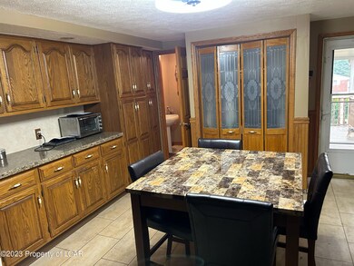 225 S Chestnut St, Nanticoke, PA 18634 - photo 4