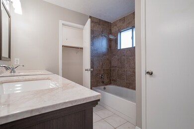 8515 Rose Manor Dr, Houston, TX 77095 - photo 6