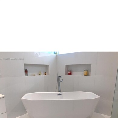 1150 Manor Ct, Weston, FL 33326 - photo 4