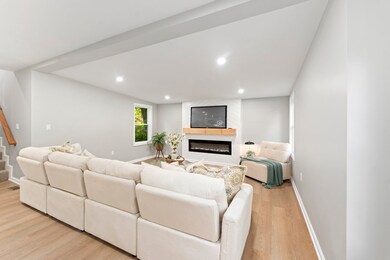 166 Douglas St, Uxbridge, MA 01569 - photo 7