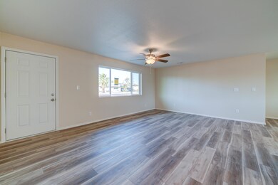 847 E Friar Ave-7