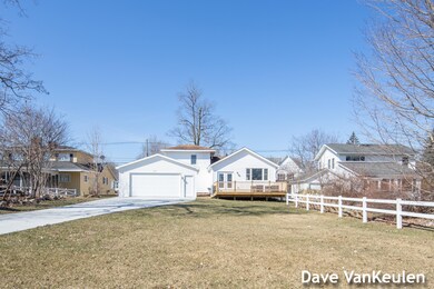 517 N Hudson St, Lowell, MI 49331 - photo 3