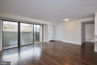 8724 Village Square Dr unit 1, Alexandria, VA 22309 - photo 4