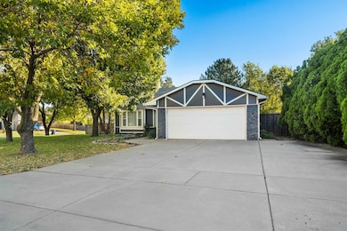 2020 N Burning Tree Rd, Derby, KS 67037 - photo 3