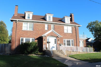 2761 Scott St, Davenport, IA 52803 - photo 3