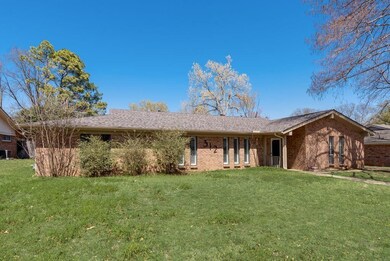 312 Circleview Dr S, Hurst, TX 76054 - photo 4