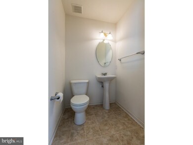 199 Maple Ave, Coatesville, PA 19320 - photo 6