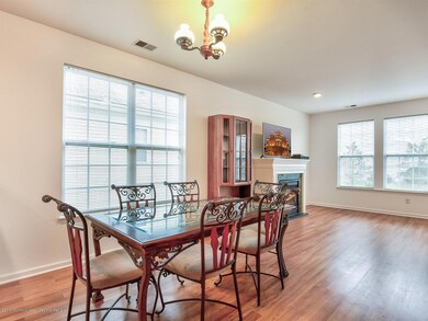 013_Dining Area