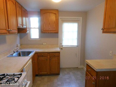 3225 Kentucky Ave, Baltimore, MD 21213 - photo 6