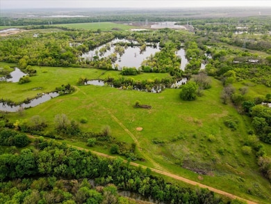 1500 Davis Rd unit REAR, Seagoville, TX 75159 - photo 4