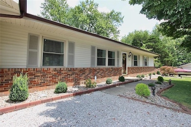 2125 Cherry Cir, Georgetown, IN 47122 - photo 2