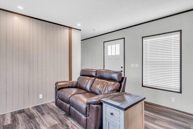 3-web-or-mls-23190 Wright Rd 3
