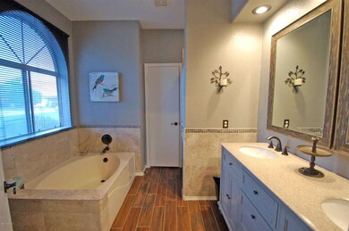 MASTERBATHROOM