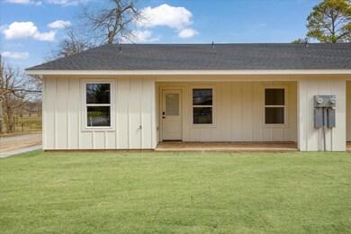 521 Gates St unit A&B, Bonham, TX 75418 - photo 6