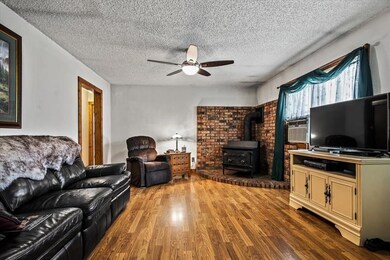 732 County Road 4797, Springtown, TX 76082 - photo 3