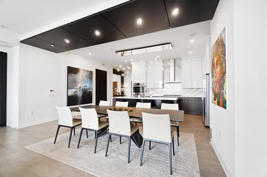 Kitchen & Dining