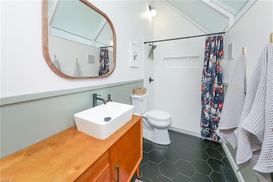 696 Mowbray Arch unit 100, Norfolk, VA 23507 - photo 6