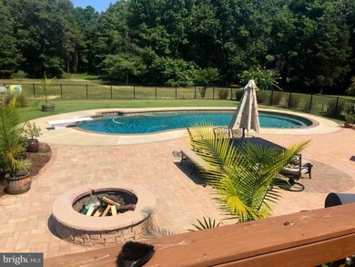 19095 Ridge Rd, Colonial Beach, VA 22443 - photo 7