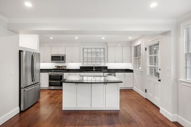 239 Walnut St unit 2, Brookline, MA 02445 - photo 3