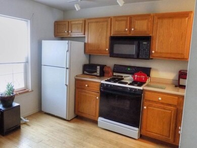 69 Joy Dr unit H4, South Burlington, VT 05403 - photo 7