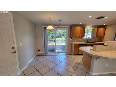 861 Skipper Ave, Eugene, OR 97404 - photo 6