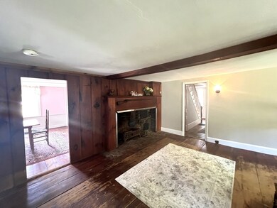 41 Amesbury Rd, Newton, NH 03858 - photo 6