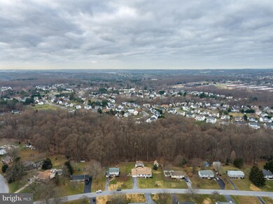 5818 Dale Dr, Sykesville, MD 21784 - photo 5