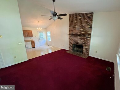 7013 Soulier Ln, Fredericksburg, VA 22407 - photo 2