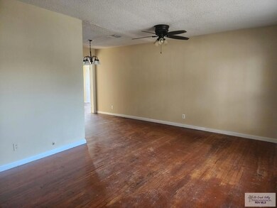 114 W Hawthorne St, Brownsville, TX 78520 - photo 2