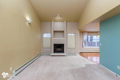 25-Living Room MS_2188