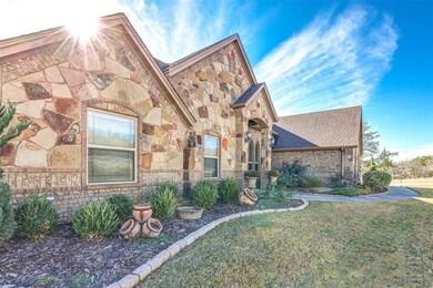 306 Ellis Ridge Dr, Weatherford, TX 76085 - photo 4