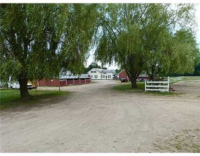 2415 Tower Hill Rd, Saunderstown, RI 02874 - photo 2