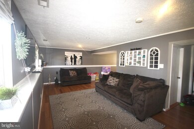 167 Independence Dr, Morrisville, PA 19067 - photo 7